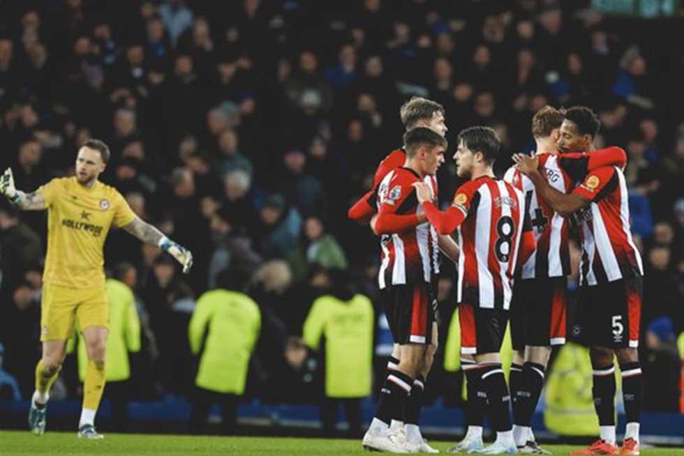 الدوري الإنجليزي الممتاز.. برينتفورد يكتسح ليستر سيتي والتعادل يحسم مباراة كريستال بالاس ضد نيوكاسل يونايتد 1 2541331 0