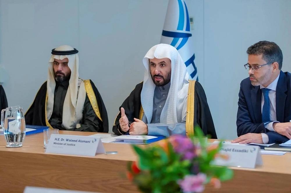 وزير العدل يبحث مع رئيس مؤتمر لاهاي للقانون الدولي الخاص سبل تعزيز التعاون 1 وزير العدل يبحث مع رئيس مؤتمر لاهاي للقانون الدولي الخاص