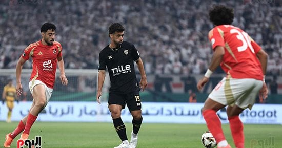 11 لاعبا فى الأهلى والزمالك ينتظرون حسم موقف التجديد قبل