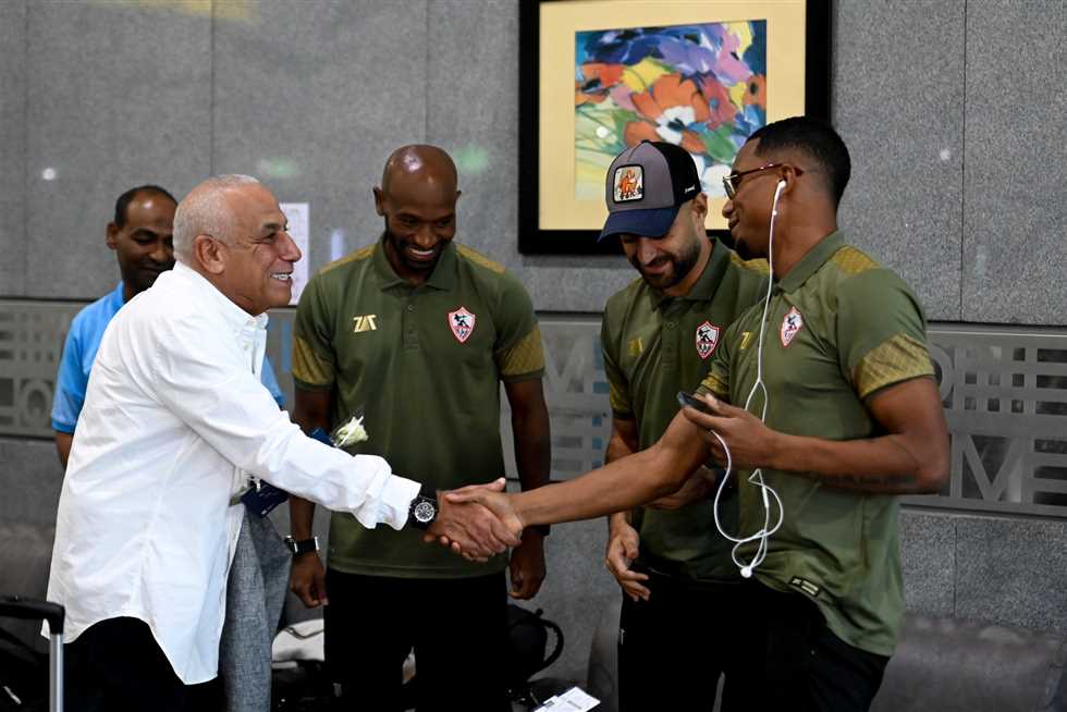 بعثة الزمالك تغادر مطار القاهرة لمواجهة إنيمبا النيجيري 1 2493875 0