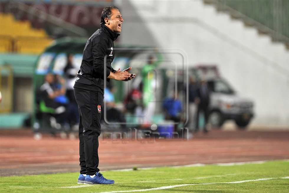 أحمد أيوب: بيرسي تاو ورضا سليم «دماغهم مش مع الأهلي».. ونحتاج 3 صفقات قوية 1 647933 0