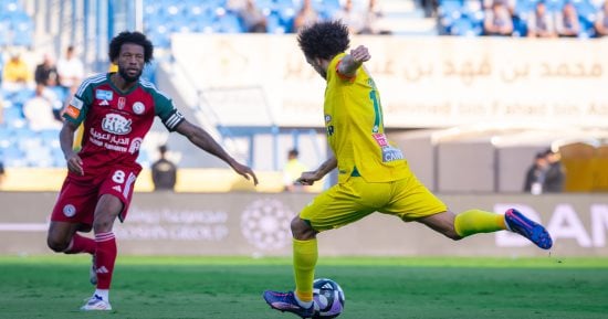 الاتفاق يهزم الخليج 2 1 بمشاركة محمد شريف فى