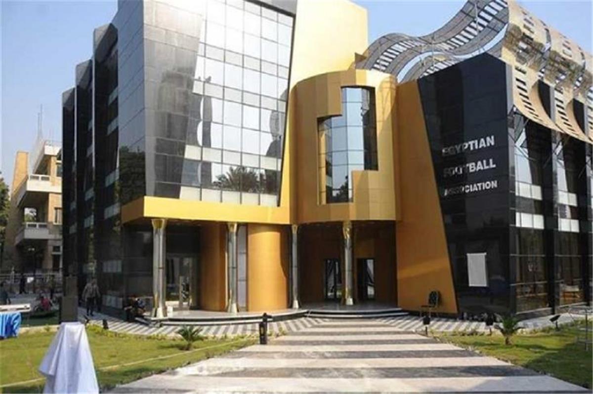 عاجل إيقاف لاعبين ومدربين وأعضاء مجلس إدارة في الأهلي