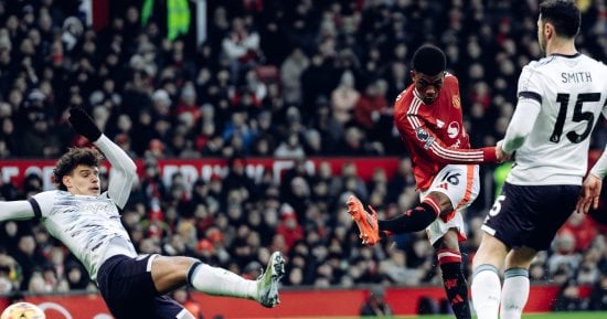 مانشستر يونايتد يتأخر بهدف أمام بورنموث فى الشوط الأول بالدوري
