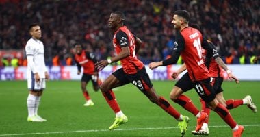 بوروسيا دورتموند يواجه باير ليفركوزن في قمة الجولة الـ 16