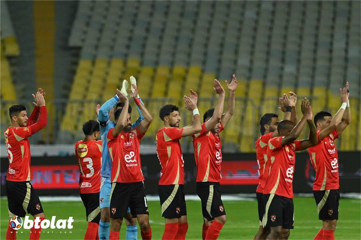 تقارير لاعب الأهلي على أعتاب مزاملة أحمد عبد القادر في