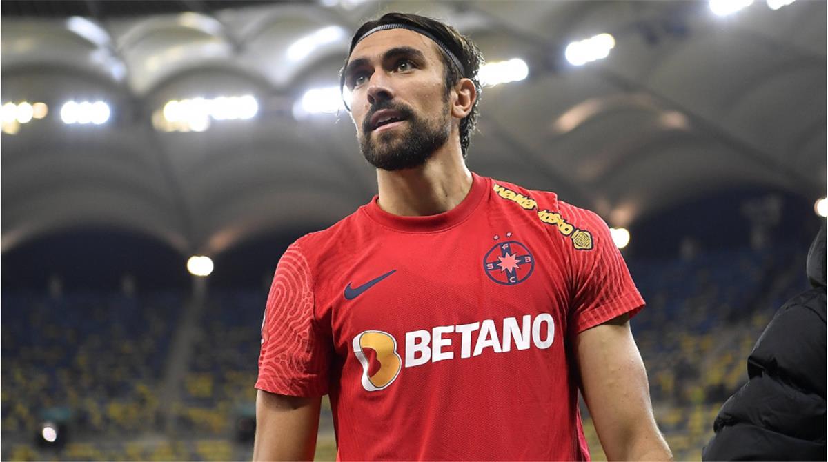 خاص الأهلي والزمالك مهتمان بالإيطالي كومبانو والأخير يحدد الأفضل